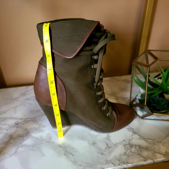 Lace up army style wedges - Picture 4 of 7